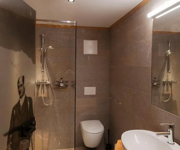 Mesh-mittereggerschneiderhof